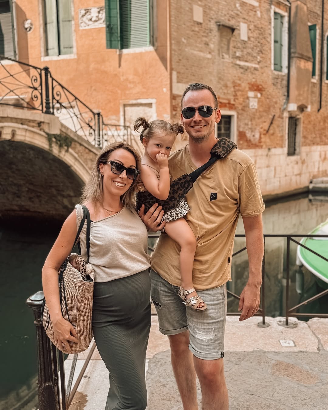 Porte-bébé MomSwing – Momsilk